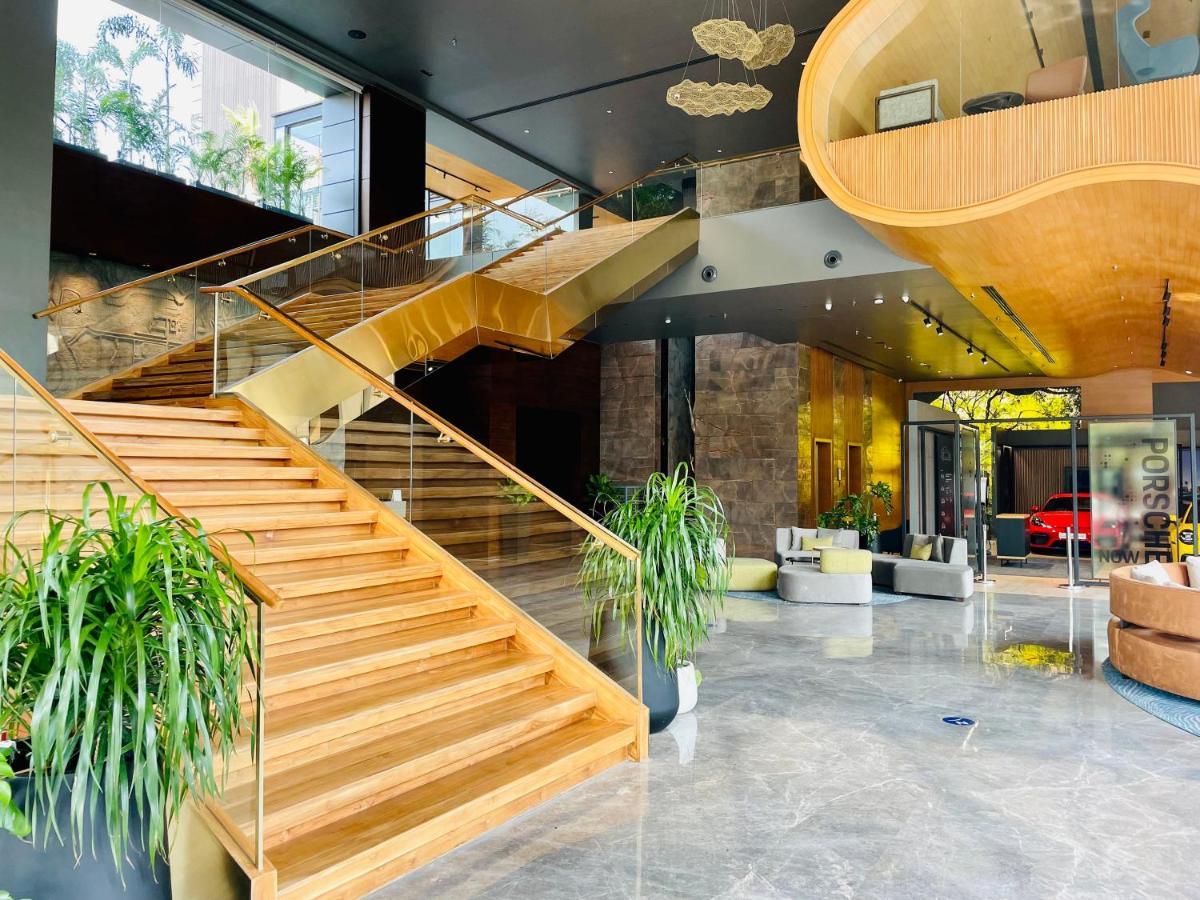 Novotel Tribune Chowk Hotel